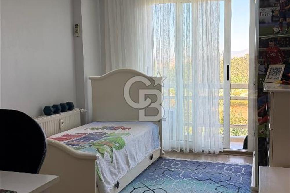 Buca Kızılkanat Sitesi 150m² 3+1 Satılık Arakat Daire