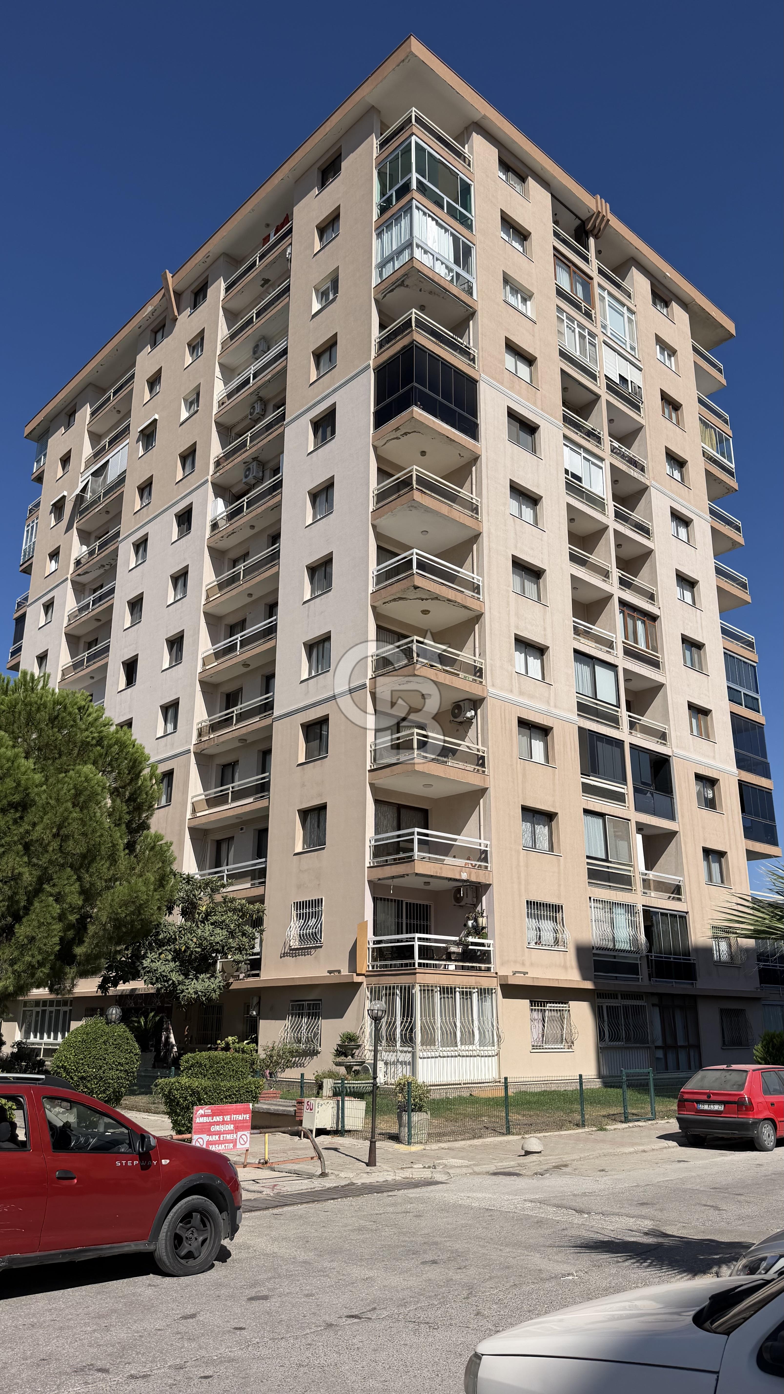 Buca Kızılkanat Sitesi 150m² 3+1 Satılık Arakat Daire