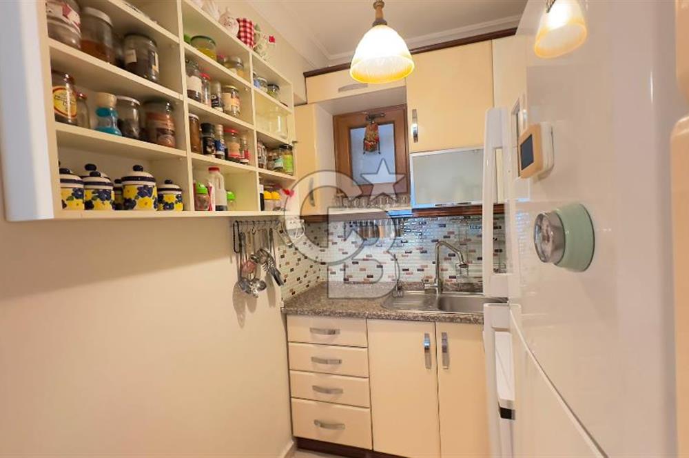 KARŞIYAKA ALABEY 'DE SAHİLE VE ANITA YAKIN 2+1 SATILIK DAİRE