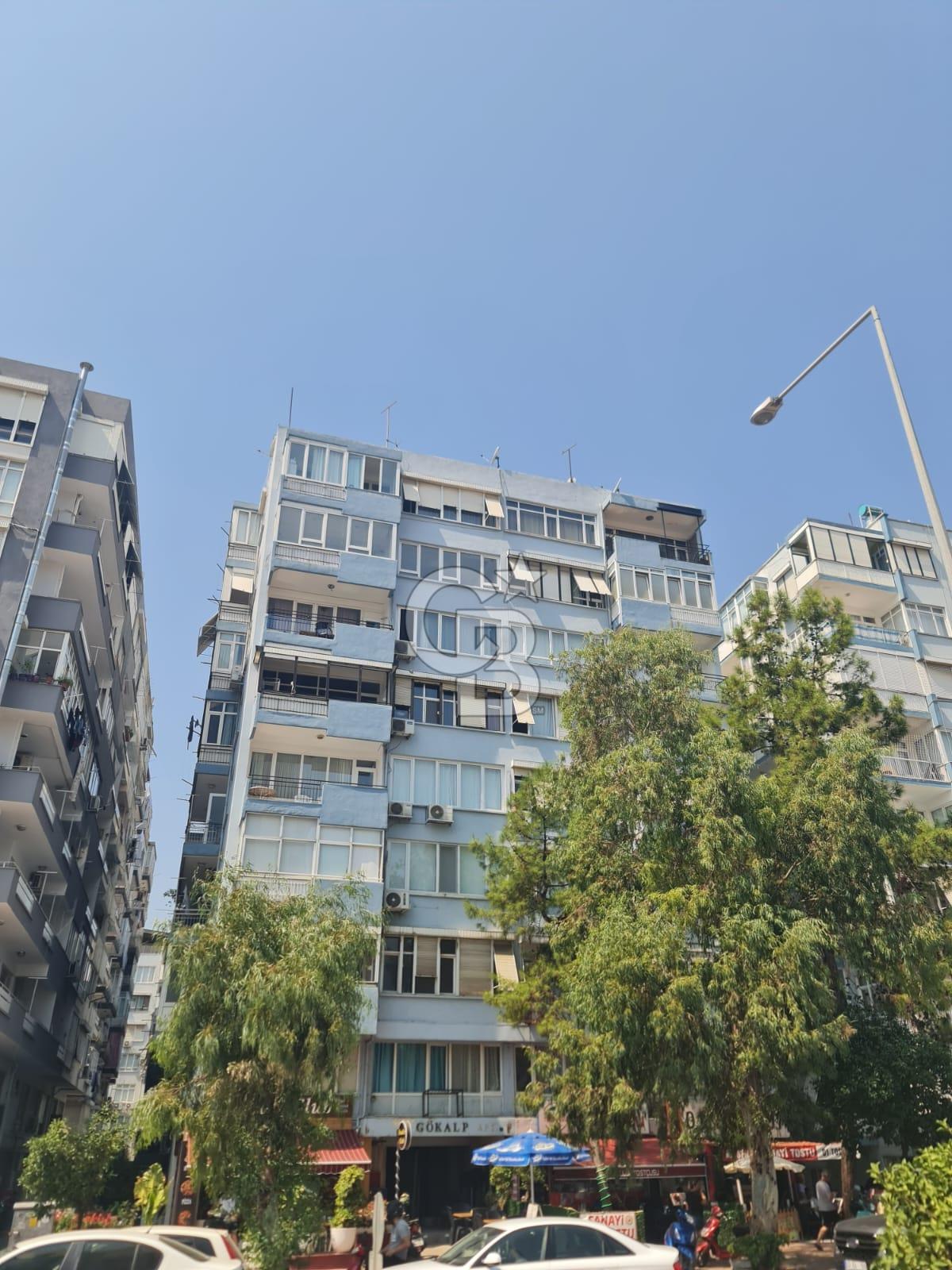 Güllük Caddesi Üzerinde Satılık 2+1 Daire