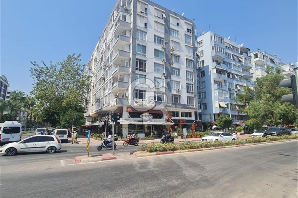 Güllük Caddesi Üzerinde Satılık 2+1 Daire