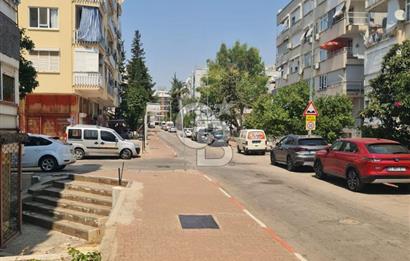 Memurevleri'nde Satılık Dükkan