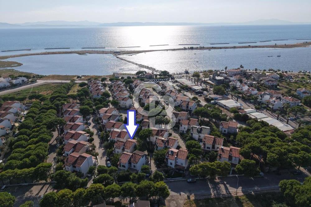 AYVALIK ALTINOVA ÇAMLIK SİTESİNDE 3+1 | ÇİFT BAHÇELİ VİLLA