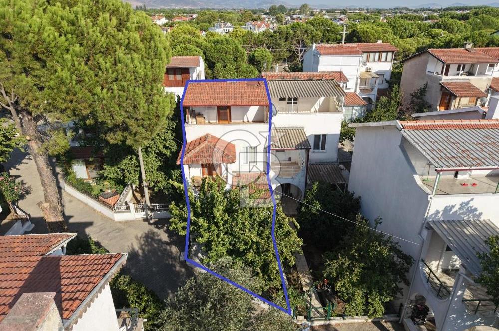 AYVALIK ALTINOVA ÇAMLIK SİTESİNDE 3+1 | ÇİFT BAHÇELİ VİLLA