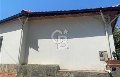 Kuşadası Kirazlı Köyü'nde 500 m² Arsalı, 6+2 Lüks Müstakil Ev