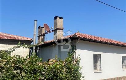 Kuşadası Kirazlı Köyü'nde 500 m² Arsalı, 6+2 Lüks Müstakil Ev