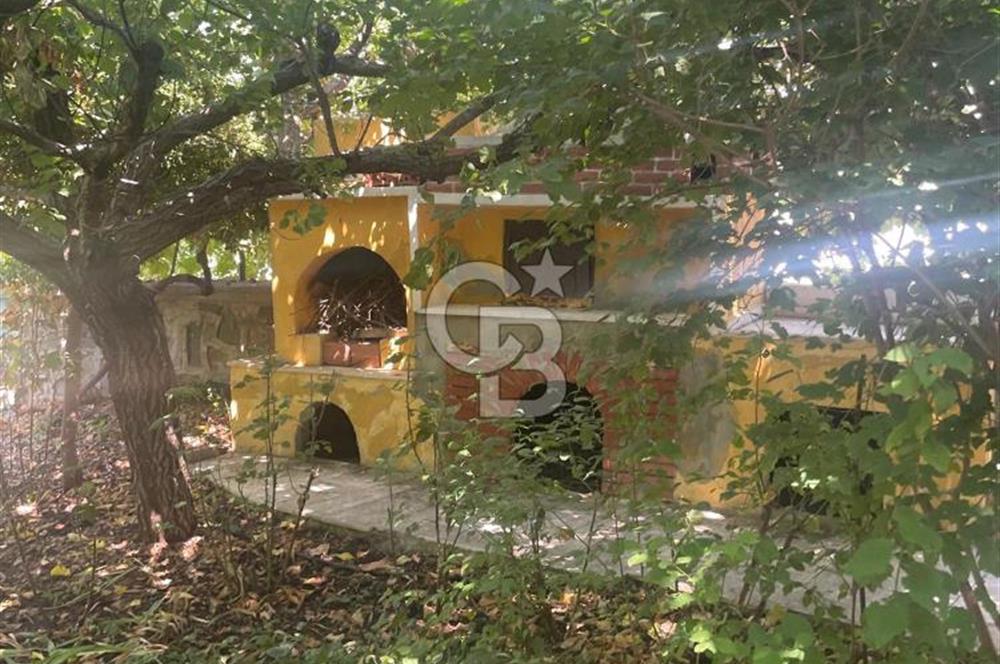 Kuşadası Kirazlı Köyü'nde 500 m² Arsalı, 6+2 Lüks Müstakil Ev