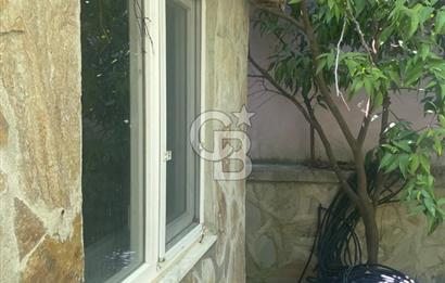 Kuşadası Kirazlı Köyü'nde 500 m² Arsalı, 6+2 Lüks Müstakil Ev