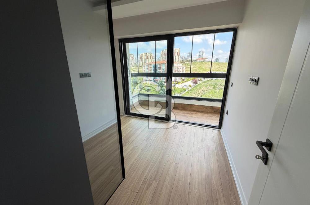 YAŞAMKENT ALACAATLI SİTE İÇERİSİ KAPALI BALKON+ OTOPARK) 1+1
