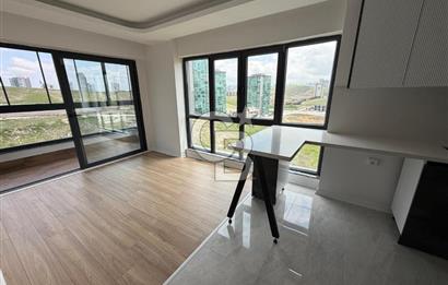 YAŞAMKENT ALACAATLI SİTE İÇERİSİ KAPALI BALKON+ OTOPARK) 1+1