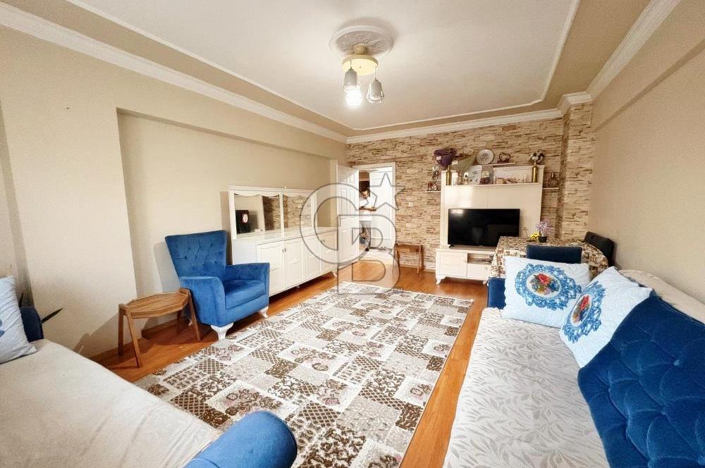 DOGUKENT CADDE ÜZERİ 3+1 SATILIK DAİRE 3.KATTA KÖK TAPU 