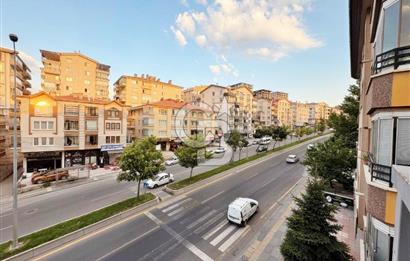DOGUKENT CADDE ÜZERİ 3+1 SATILIK DAİRE 3.KATTA KÖK TAPU 