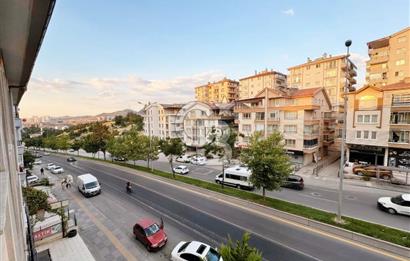 DOGUKENT CADDE ÜZERİ 3+1 SATILIK DAİRE 3.KATTA KÖK TAPU 