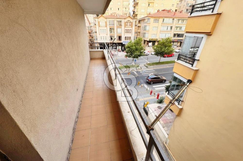 DOGUKENT CADDE ÜZERİ 3+1 SATILIK DAİRE 3.KATTA KÖK TAPU 