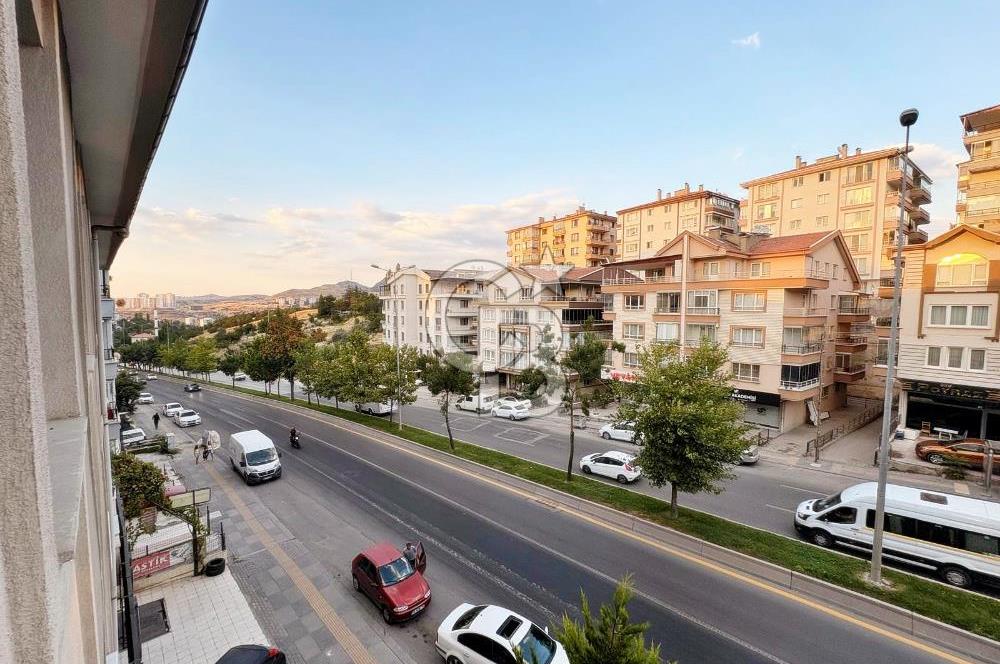 DOGUKENT CADDE ÜZERİ 3+1 SATILIK DAİRE 3.KATTA KÖK TAPU 