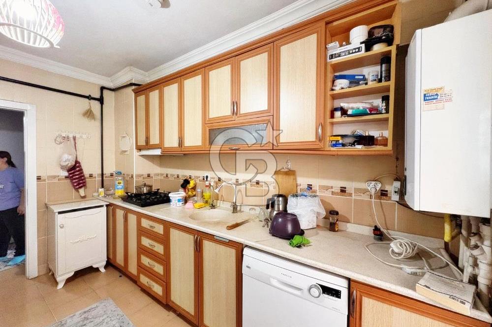 DOGUKENT CADDE ÜZERİ 3+1 SATILIK DAİRE 3.KATTA KÖK TAPU 