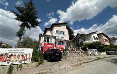 IRMAKKENT SİTESİ ANACADDE ÜZERİ KÖŞE PARSEL KİRALIK BİNA