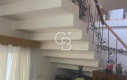 Kuşadası Kirazlı Köyü'nde 500 m² Arsalı, 6+2 Lüks Müstakil Ev