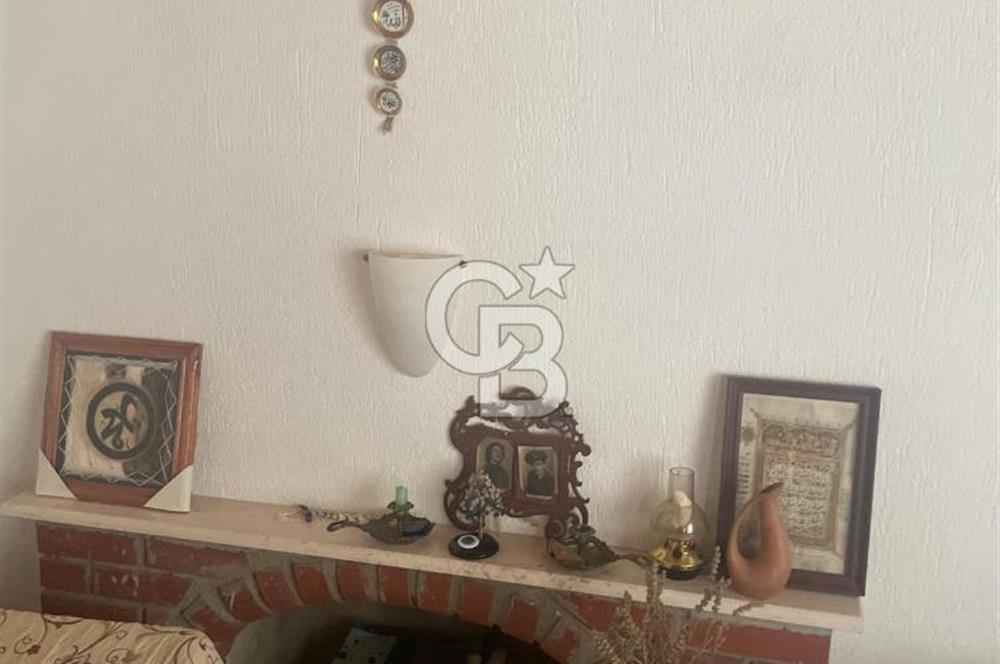 Kuşadası Kirazlı Köyü'nde 500 m² Arsalı, 6+2 Lüks Müstakil Ev