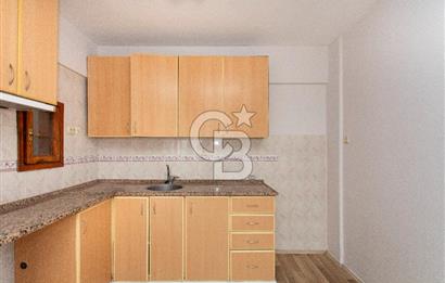 Foça Merkezde Sahile Yürüme Mesafesinde Satılık 2+1 Daire