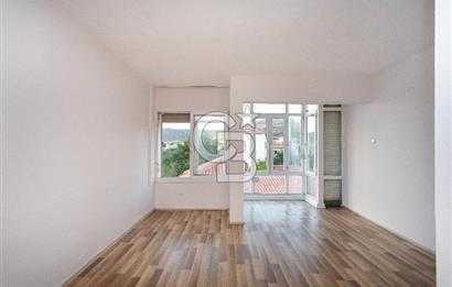 Foça Merkezde Sahile Yürüme Mesafesinde Satılık 2+1 Daire