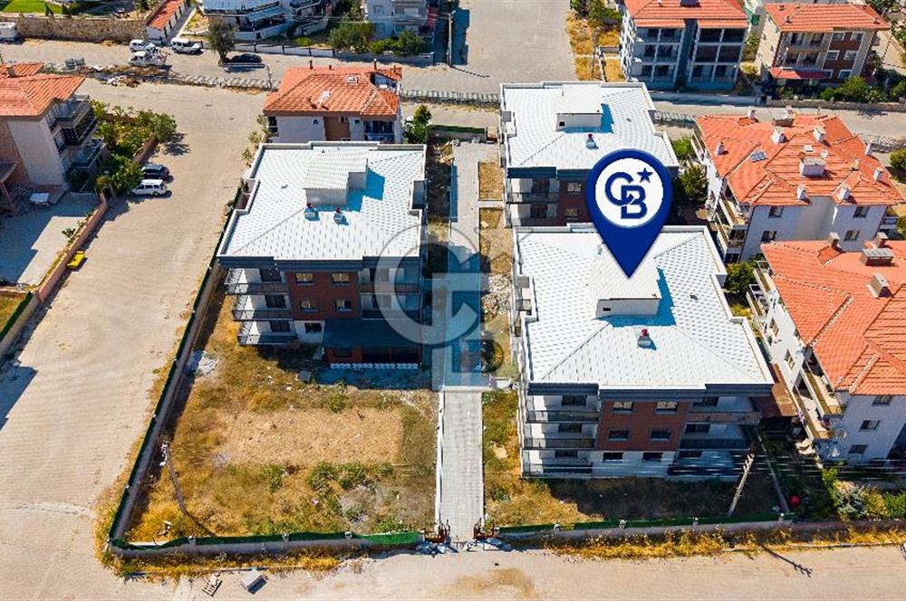 Yenifoça M.Kemal Atatürk Mah. Satılık Bahçe Katı 2+1 Daire
