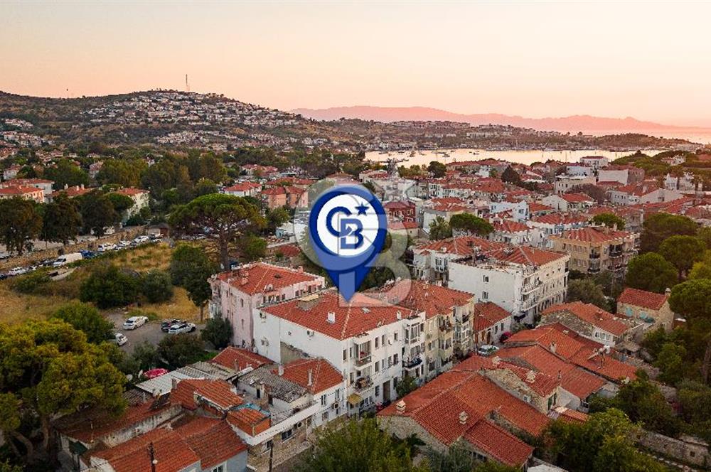 Foça Merkezde Sahile Yürüme Mesafesinde Satılık 2+1 Daire
