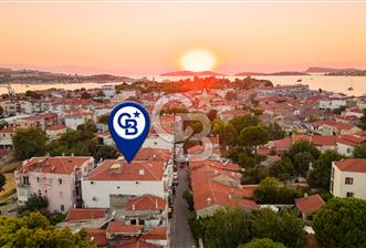 Foça Merkezde Sahile Yürüme Mesafesinde Satılık 2+1 Daire - 6 - 369612