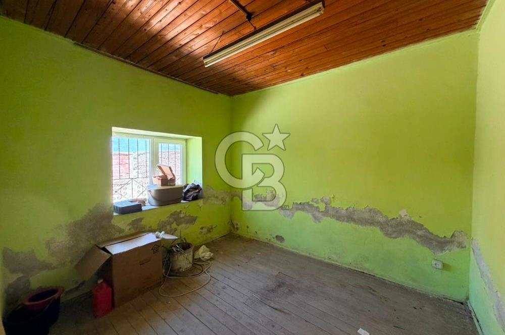 AYVALIK ZEKİBEY MAHALLESİ MERKEZİ KONUM BAHÇELİ YATIRIM FIRSATI