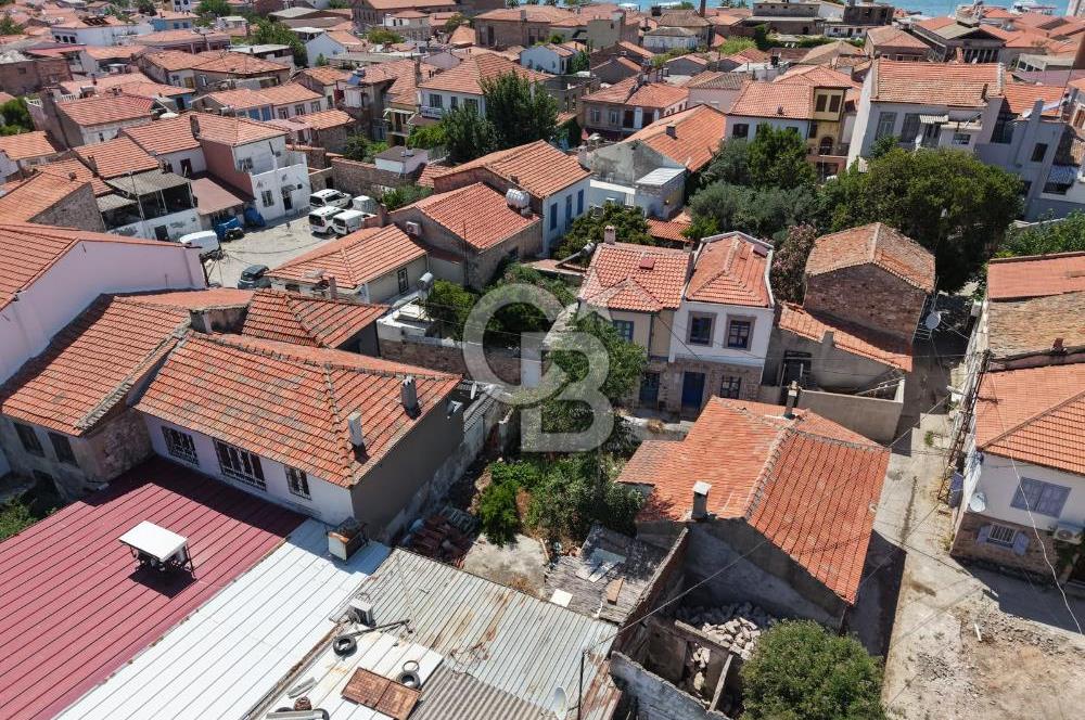 AYVALIK ZEKİBEY MAHALLESİ MERKEZİ KONUM BAHÇELİ YATIRIM FIRSATI
