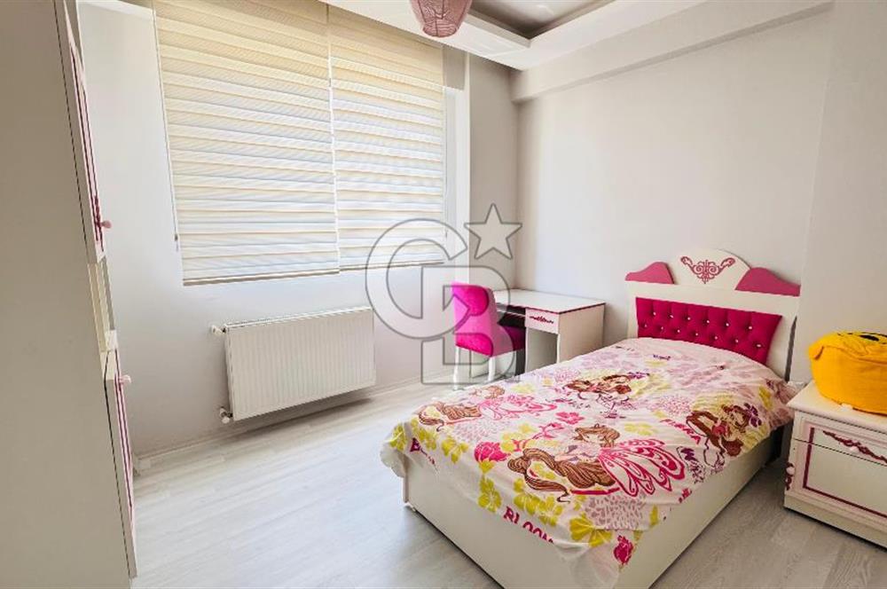 Foça Bağarası Kazım Dirik Mah 3+1 Eşyalı Kiralık Havuzlu Villa