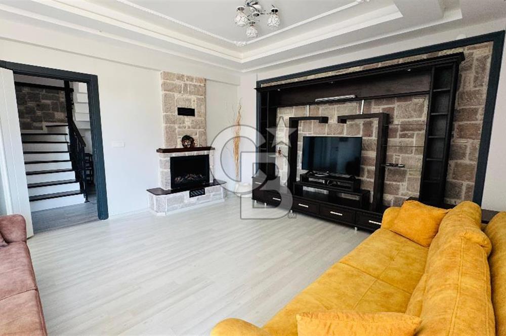 Foça Bağarası Kazım Dirik Mah 3+1 Eşyalı Kiralık Havuzlu Villa