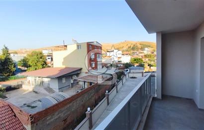 ÇİĞLİ HARMANDALI GOLDEN PARK SİTESİ'NDE 2+1 KİRALIK DAİRE