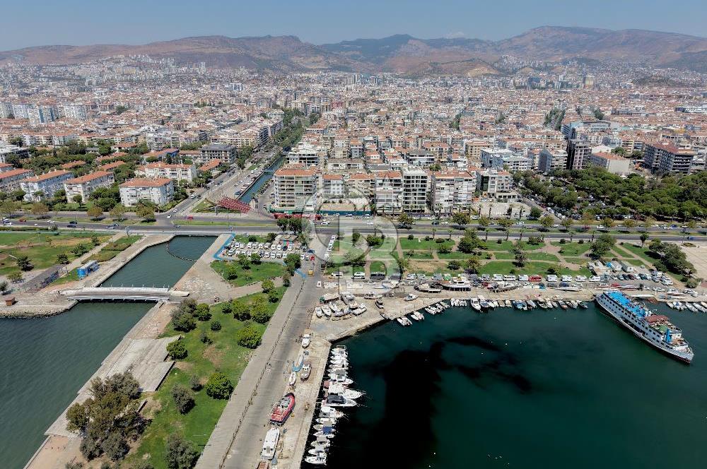 Karsıyaka bostanlı’da satılık 3+1 daire 