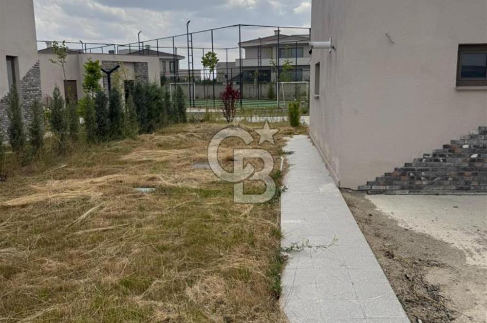 Gölbaşı Hacılar'da Satılık 8+2 Lüks Müstakil Villa