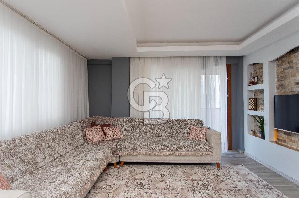 Yenifoça'da Full Deniz Manzaralı Satılık 3+1 Daire