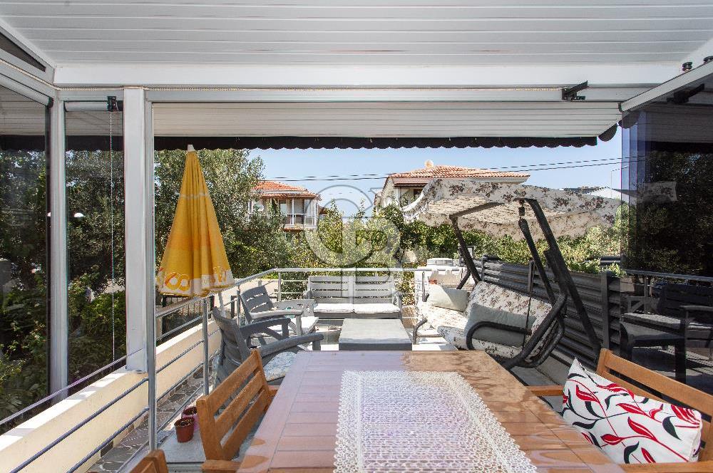 Yeni Foça Gencelli’de Denize 50 Metre Mesafede, Kış Bahçeli 2+1 Dubleks