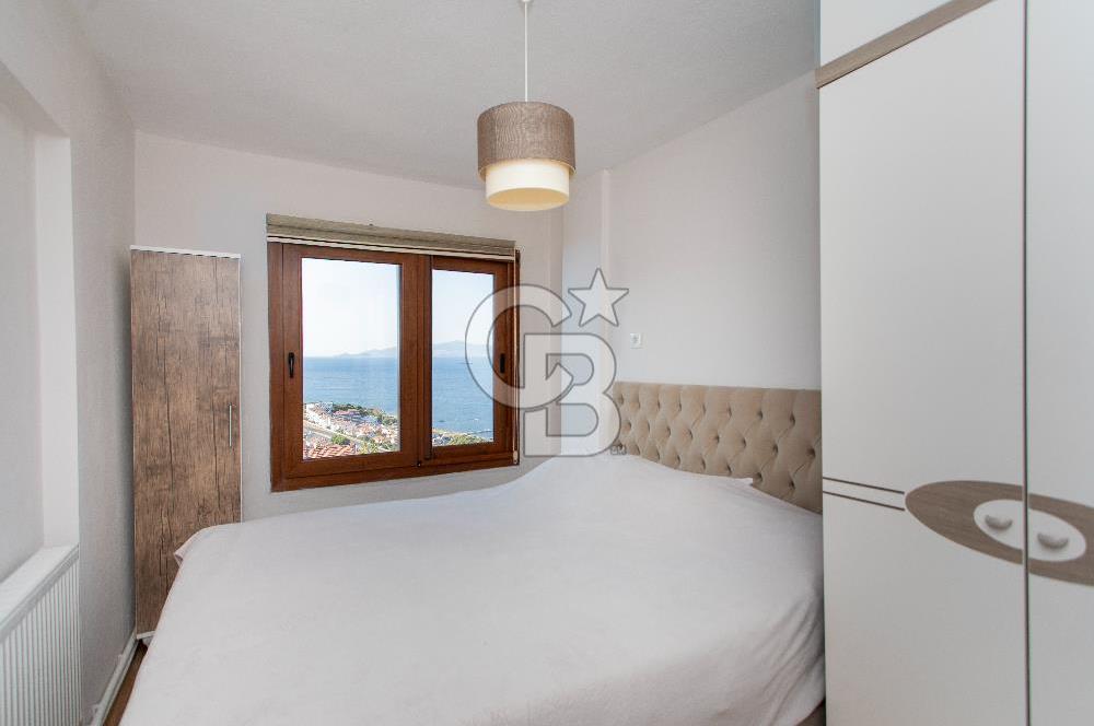 Yenifoça Donatkent'te Satılık Deniz Manzaralı Müstakil 3+1 Villa​