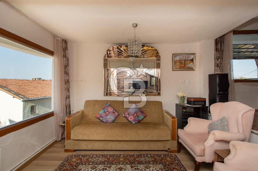Yenifoça Donatkent'te Satılık Deniz Manzaralı Müstakil 3+1 Villa​