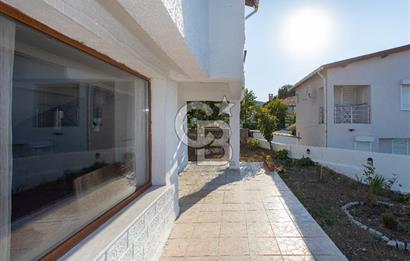 Yenifoça Donatkent'te Satılık Deniz Manzaralı Müstakil 3+1 Villa​