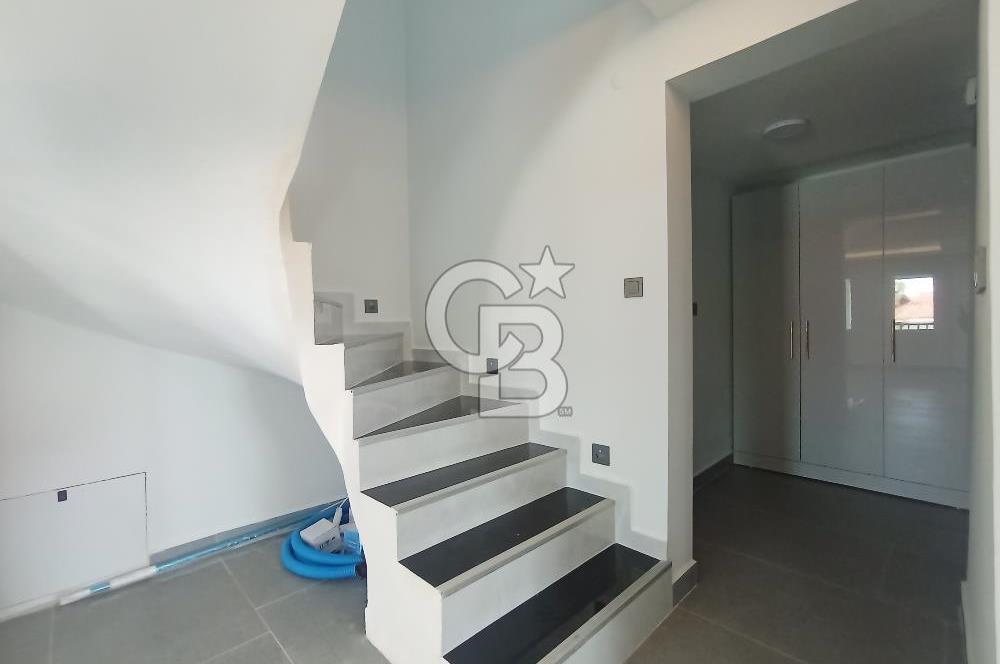 ÇEŞME GERMİYAN 4+2 DUBLEKS HAVUZLU SATILIK VİLLA