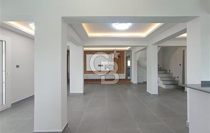 ÇEŞME GERMİYAN 4+2 DUBLEKS HAVUZLU SATILIK VİLLA