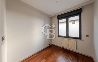 BAĞDAT CADDESİ'NDE KİRALIK DENİZ MANZARALI KATTA TEK 5+1 DAİRE