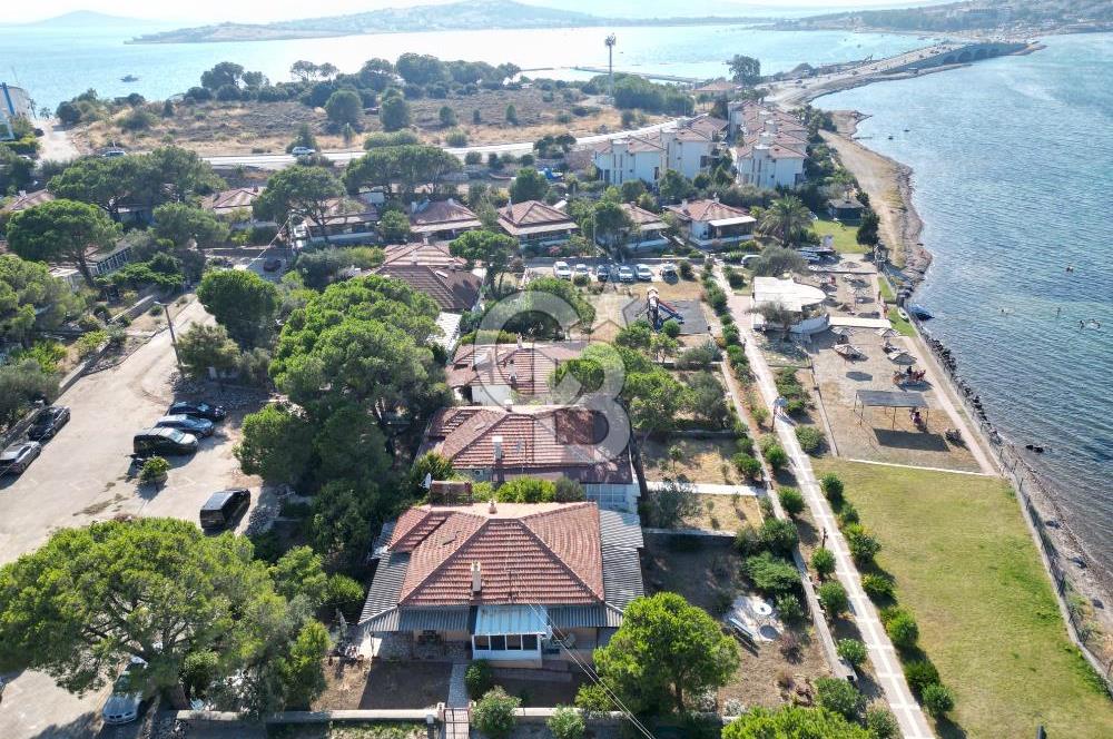 Ayvalık'ta Denize Sıfır Konumda Satılık 3+1 Müstakil Ev 