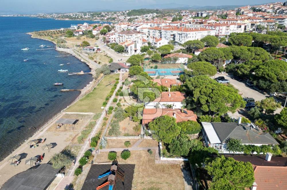 Ayvalık'ta Denize Sıfır Konumda Satılık 3+1 Müstakil Ev 