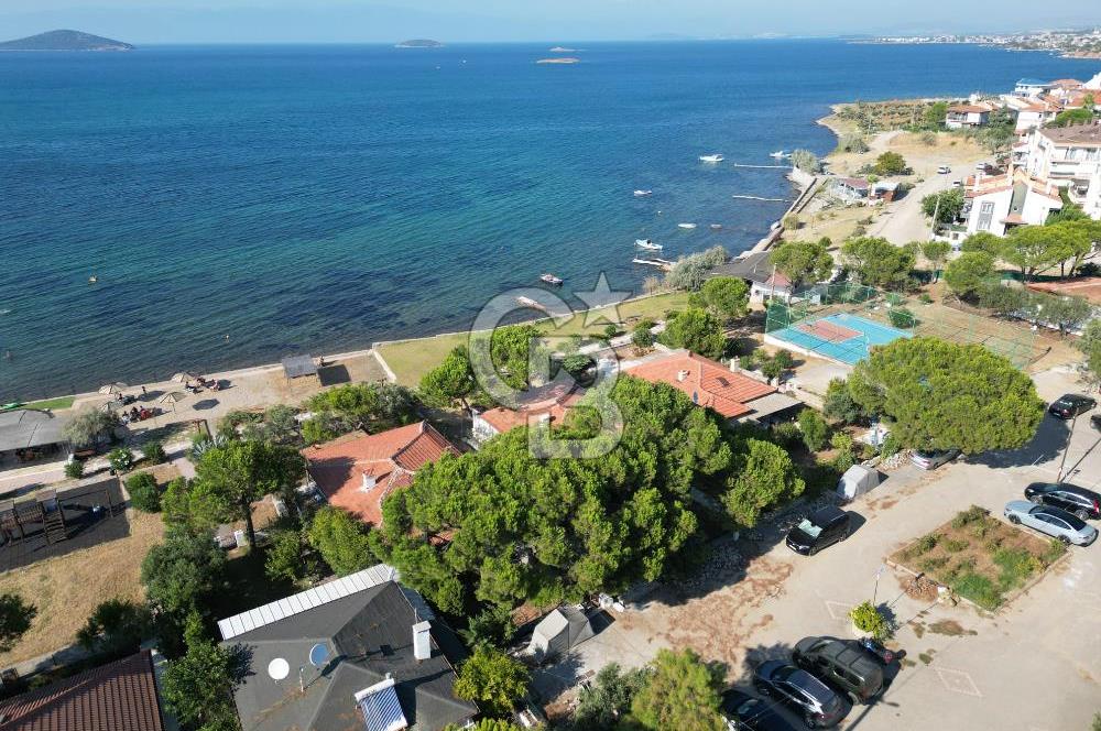 Ayvalık'ta Denize Sıfır Konumda Satılık 3+1 Müstakil Ev 