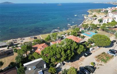 Ayvalık'ta Denize Sıfır Konumda Satılık 3+1 Müstakil Ev 
