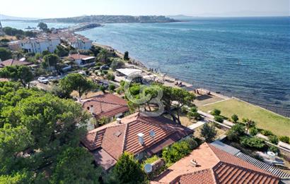 Ayvalık'ta Denize Sıfır Konumda Satılık 3+1 Müstakil Ev 