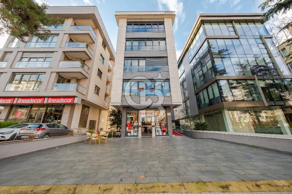 BAĞDAT CADDESİ'NDE KİRALIK DENİZ MANZARALI KATTA TEK 5+1 DAİRE