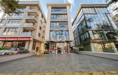 BAĞDAT CADDESİ'NDE KİRALIK DENİZ MANZARALI KATTA TEK 5+1 DAİRE